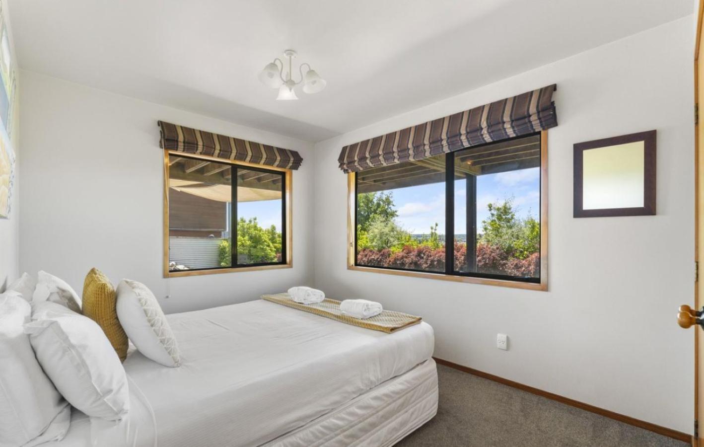 Vila Acacia Sunrise - Taupo Exteriér fotografie
